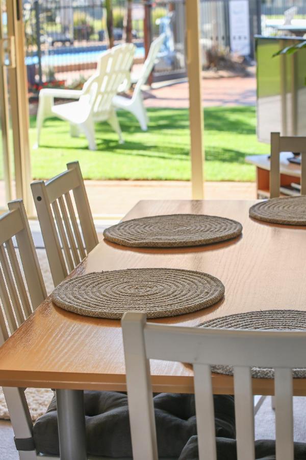 The Retreat Lakeside Merimbula Exterior photo