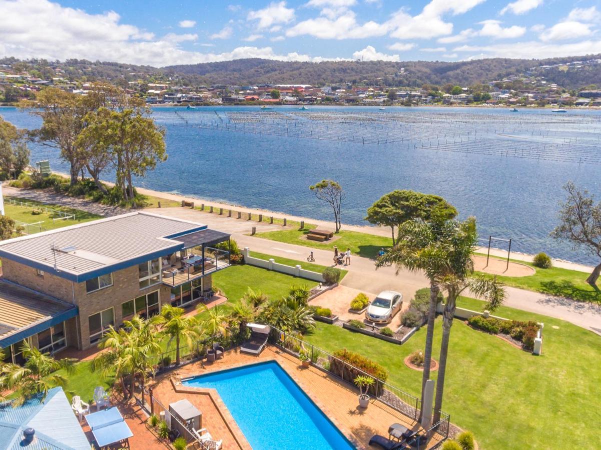 The Retreat Lakeside Merimbula Exterior photo