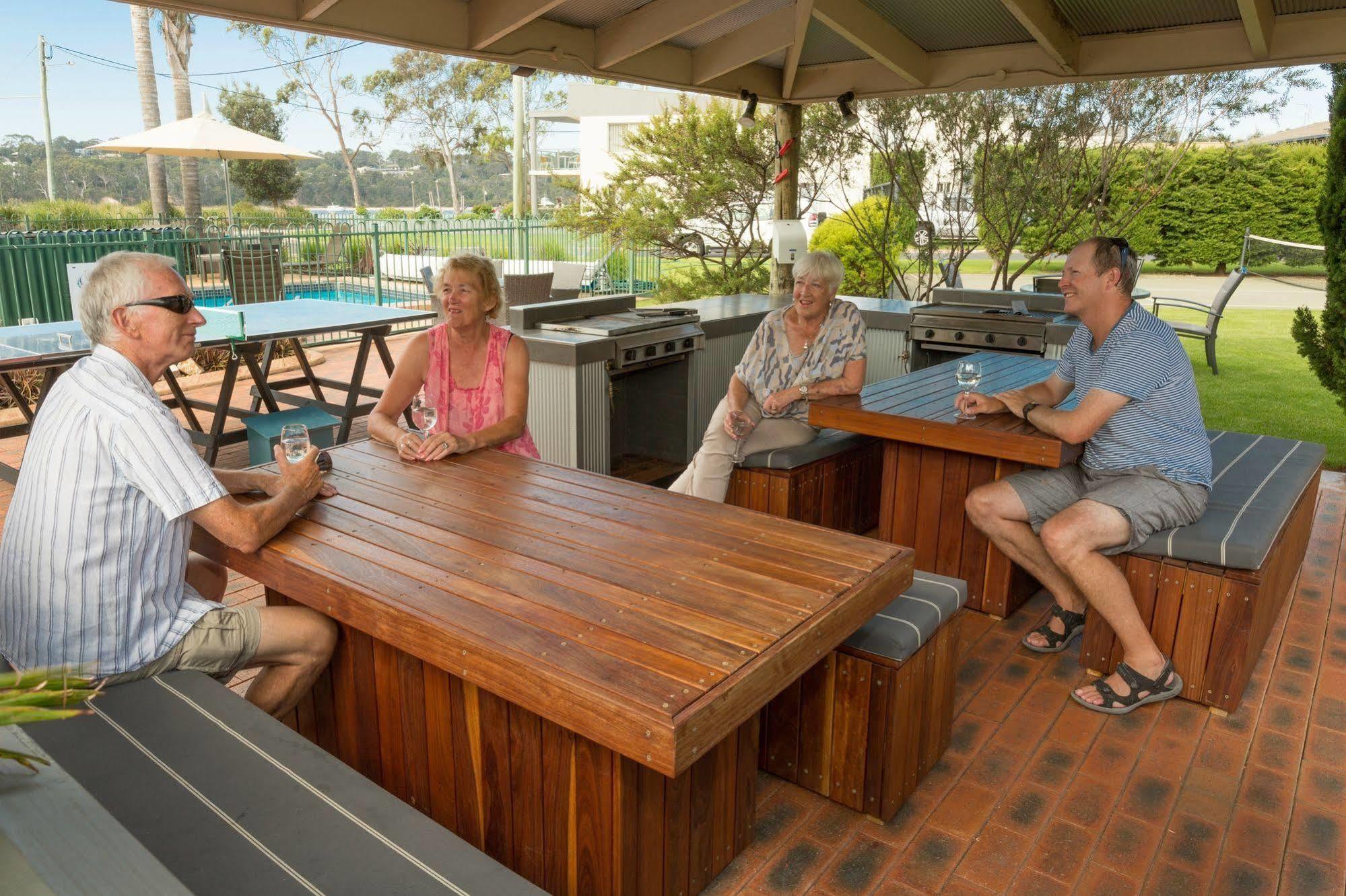 The Retreat Lakeside Merimbula Exterior photo