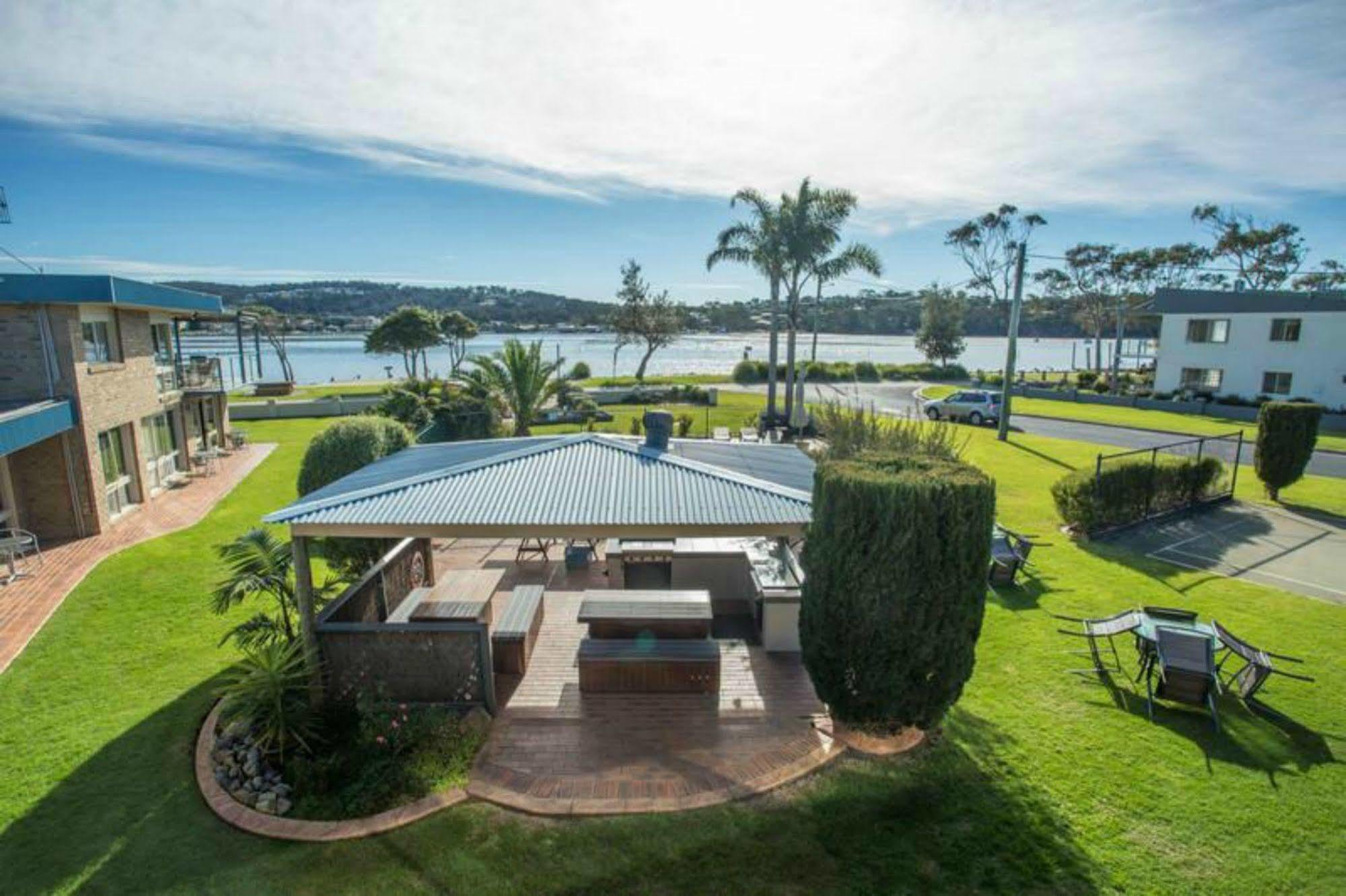The Retreat Lakeside Merimbula Exterior photo